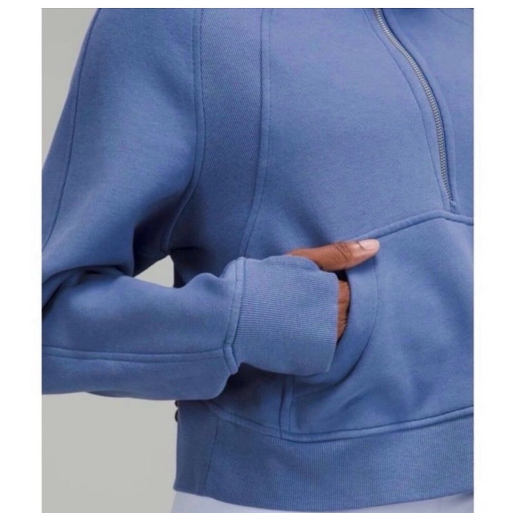 Lululemon Scuba Half Zip Sweatshirt Funnel
Neck Hoodie - Waterdrop Blue - Picture 3 of 6